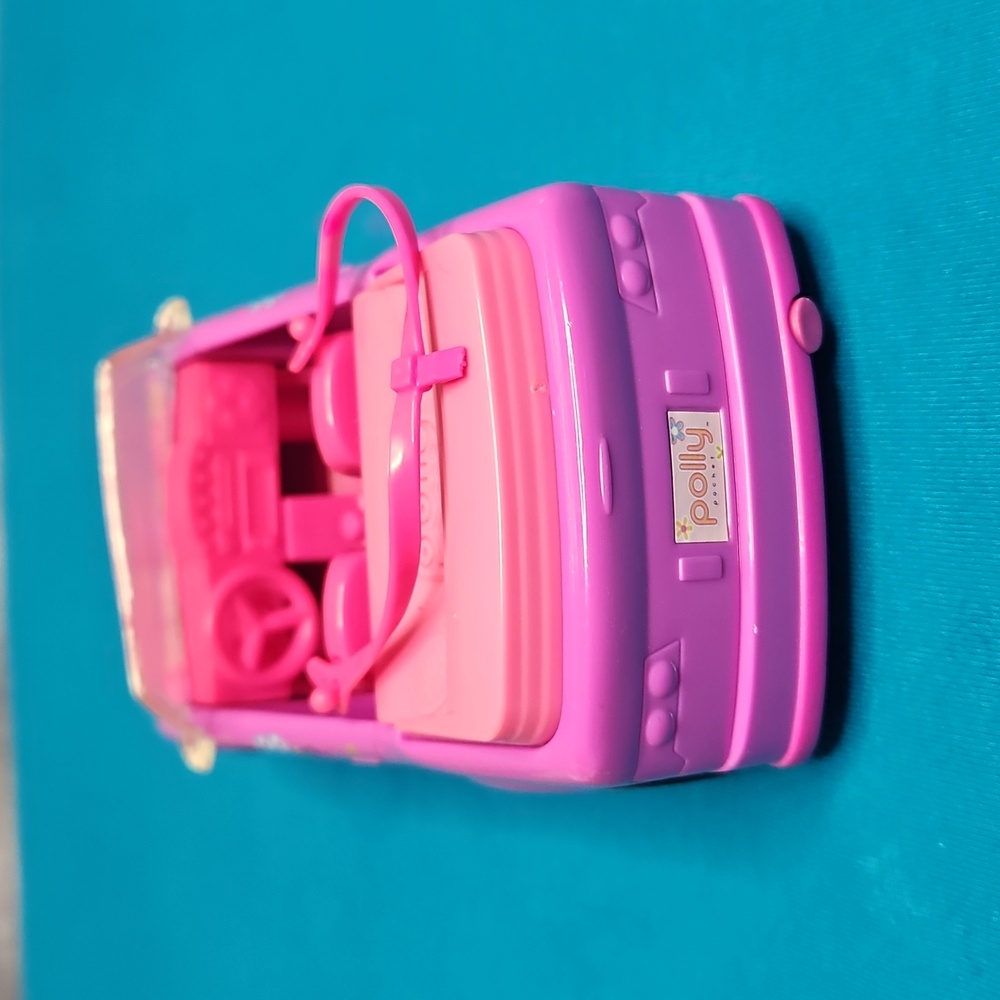 Polly Pocket Sporty Convertible Toy Car - Picture 4 of 12